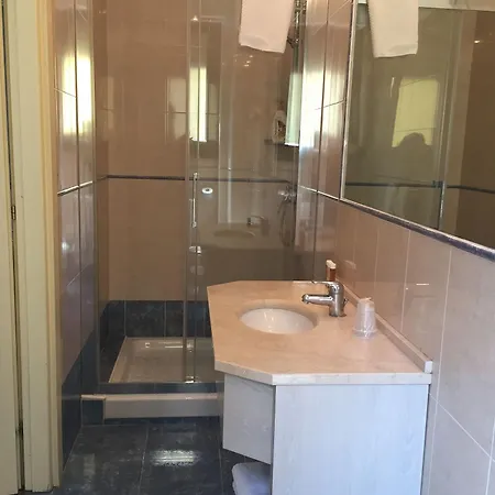 Garda 3* Milaan