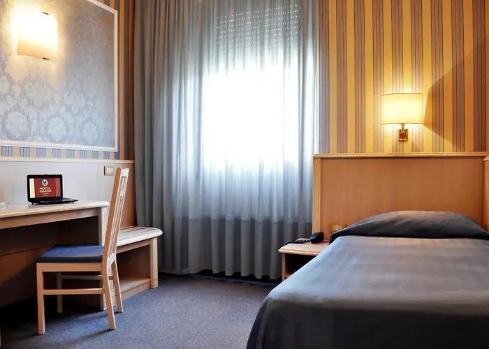 Hotel Garda 3*
