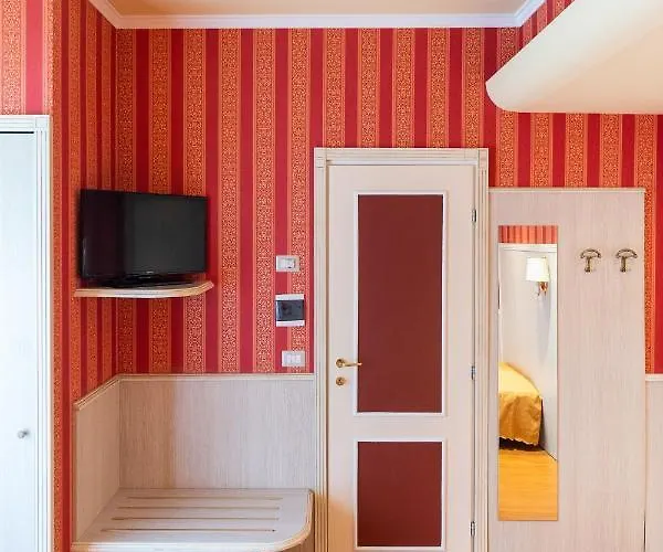 Hotel Garda 3*