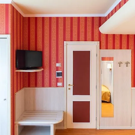 Hotel Garda 3*