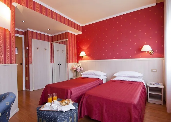 Отель Garda Милан